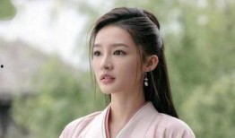 娱乐吃瓜君李沁是谁,娱乐圈的清新“吃瓜”女神