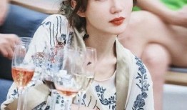 圈内爆料阿朵经纪人,幕后推手助力星途璀璨